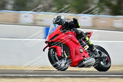 media/Apr-18-2025-TrackDaz (Fri) [[45f5874c44]]/B Group/Session 4 (Turn 6 - Outside)/